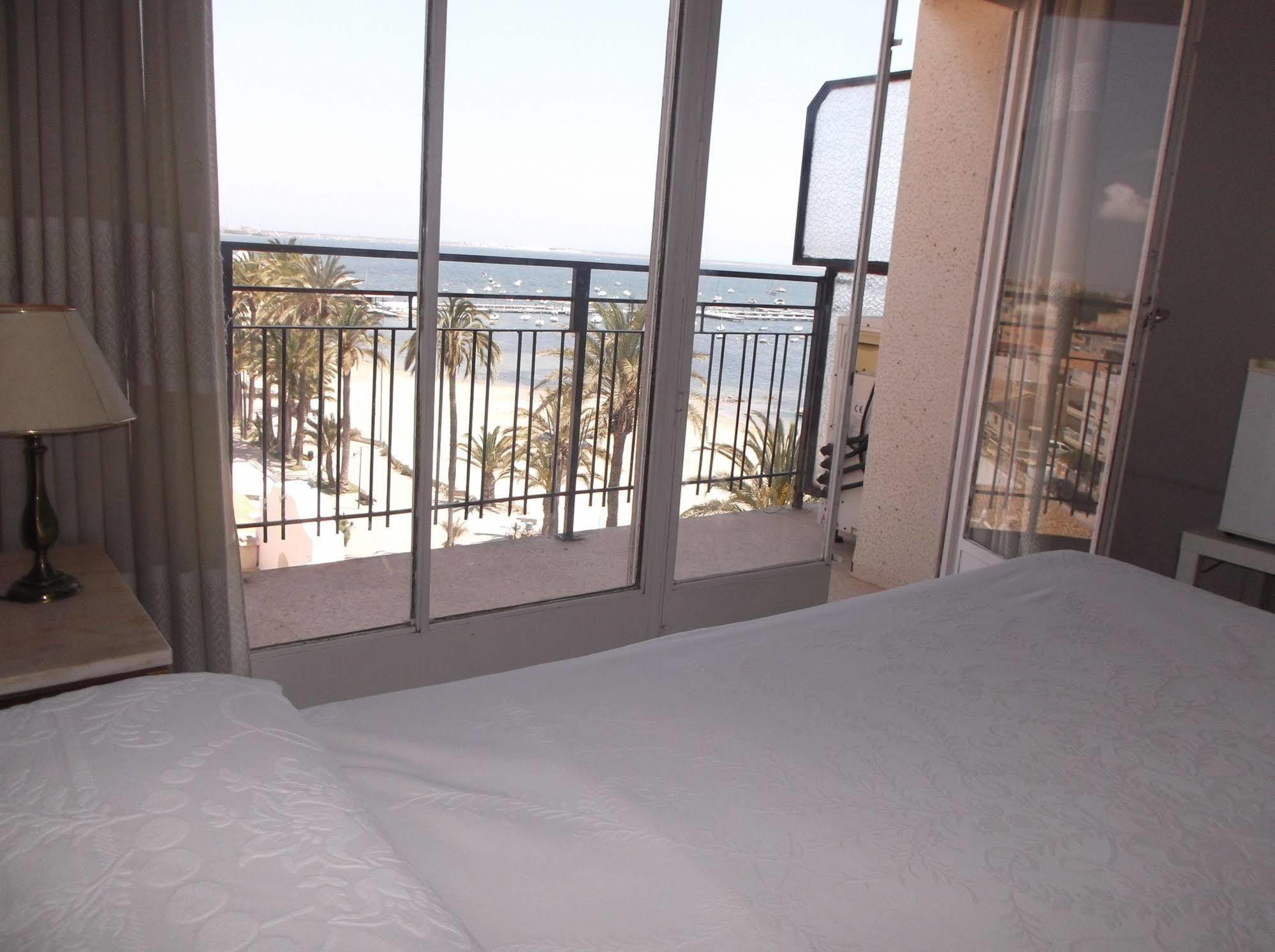 Hotel Lido Santiago De La Ribera Buitenkant foto